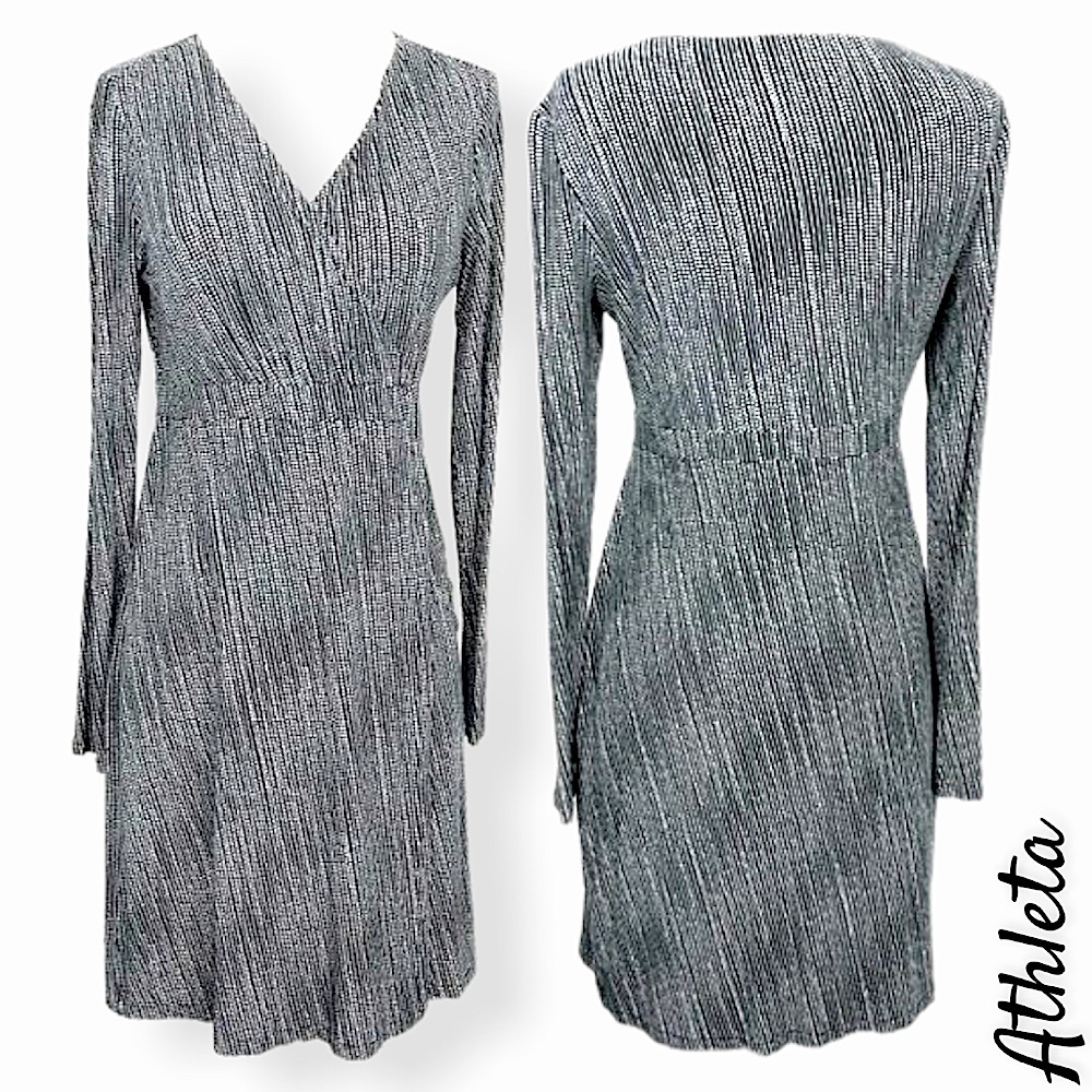 🥳 HOST PICK 🥳 NWOT Athleta Wrap It Up Super Soft Dress Size S